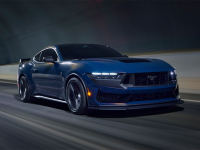 Mustang Dark Horseڽй