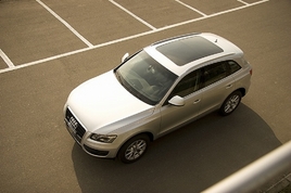 нγʵSUV ԰µQ5 2.0 TFSI